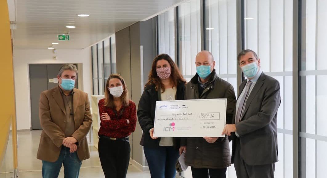 Un chèque de 5809€ remis par la Ville pour lutter contre le cancer